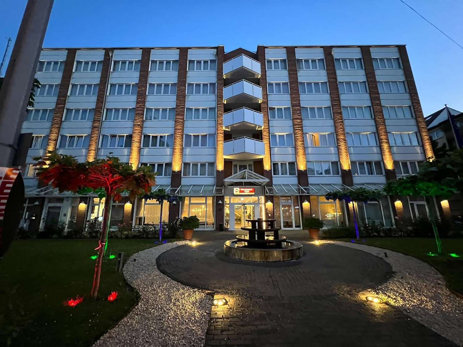 Best Western Plus Delta Park Hotel 2