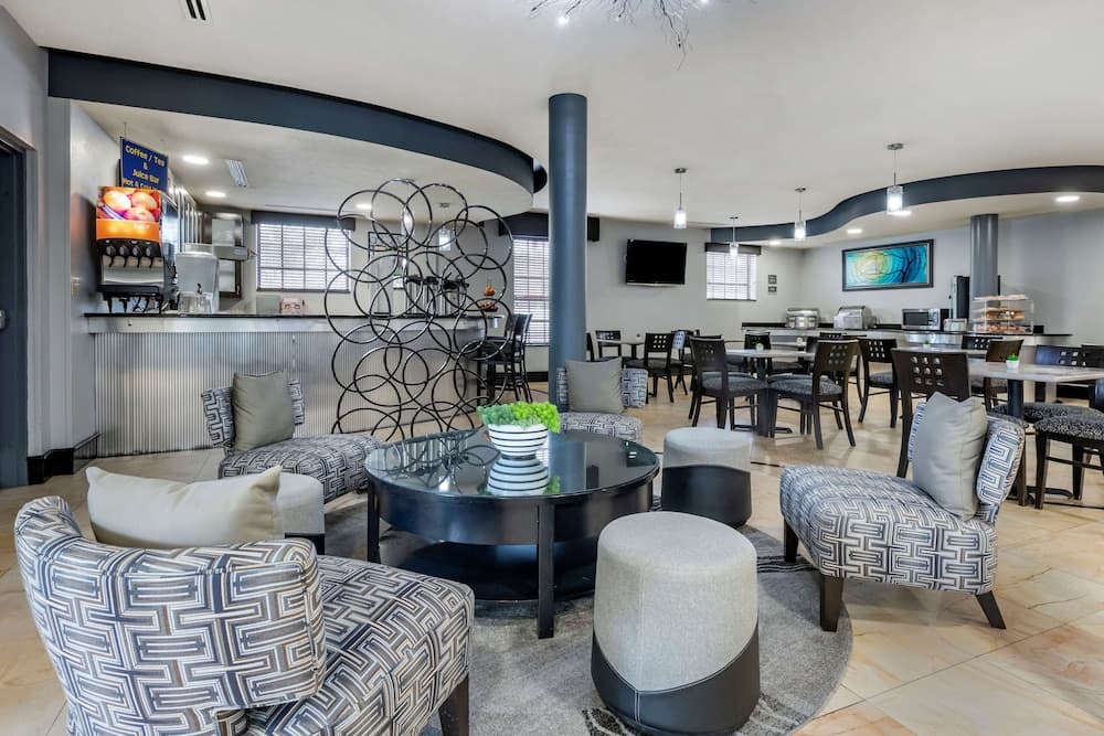 Best Western Plus Bradenton Gateway Hotel 2