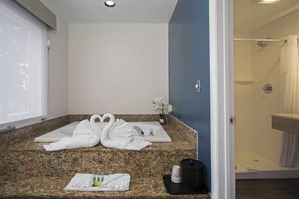 SureStay Hotel by Best Western Santa Monica 4