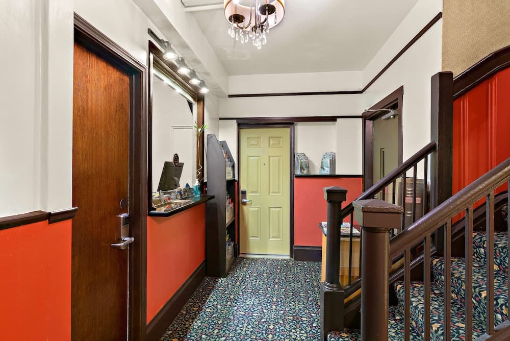 Mithila San Francisco, SureStay Collection by Best Western 3
