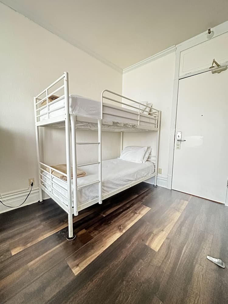 Mithila San Francisco, SureStay Collection by Best Western 5
