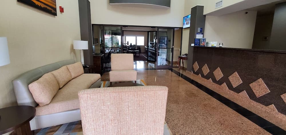 Best Western Executive Inn & Suites 2