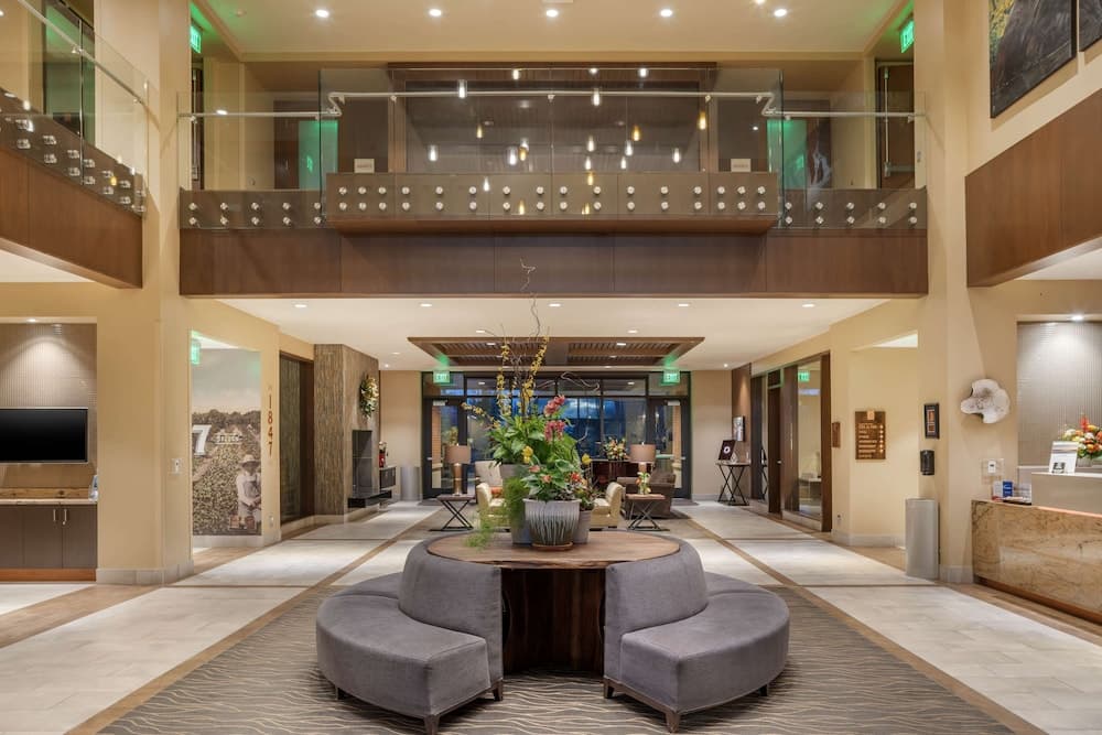 Best Western Premier Boulder Falls Inn 2