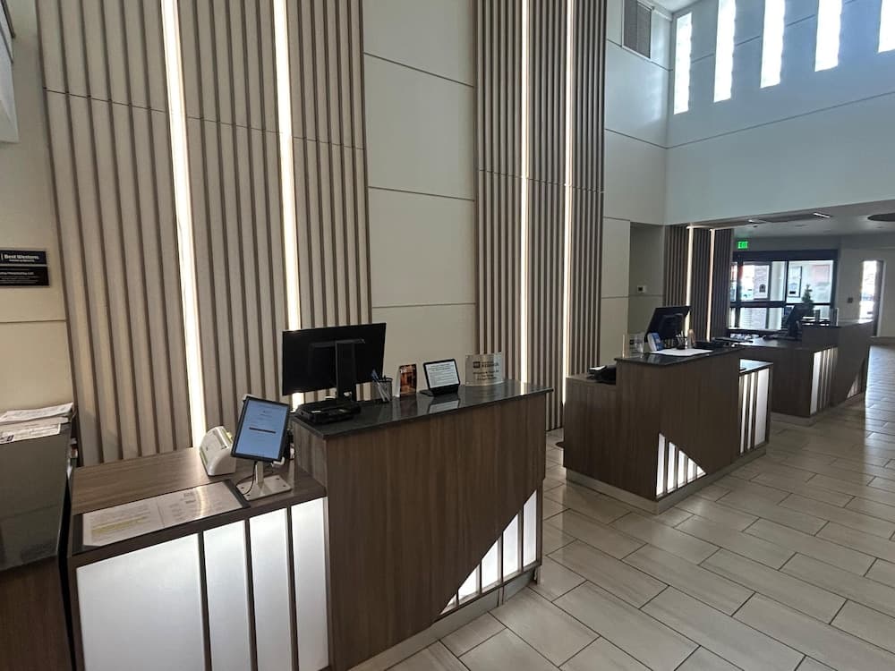 Executive Residency By Best Western Denver East 3