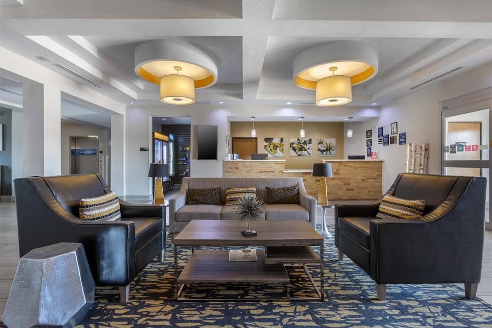 Best Western Plus Lampasas Inn & Suites 2