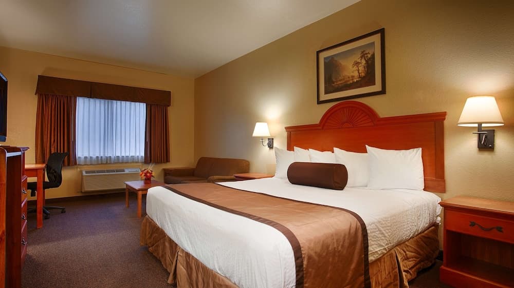 Best Western Plus Graham Inn 4