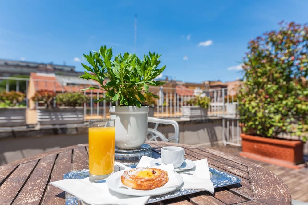Hotel Raffaello, Sure Hotel Collection by Best Western 5
