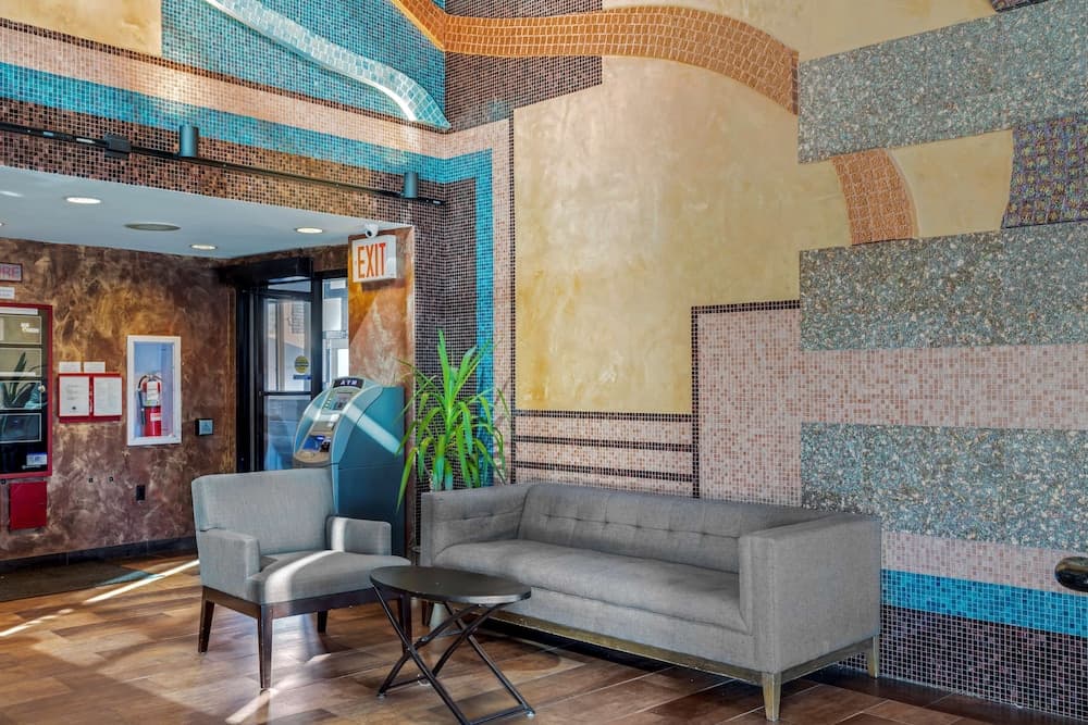 Best Western Plus Brooklyn Bay Hotel 3