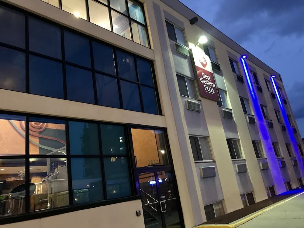 Best Western Plus Brooklyn Bay Hotel 2