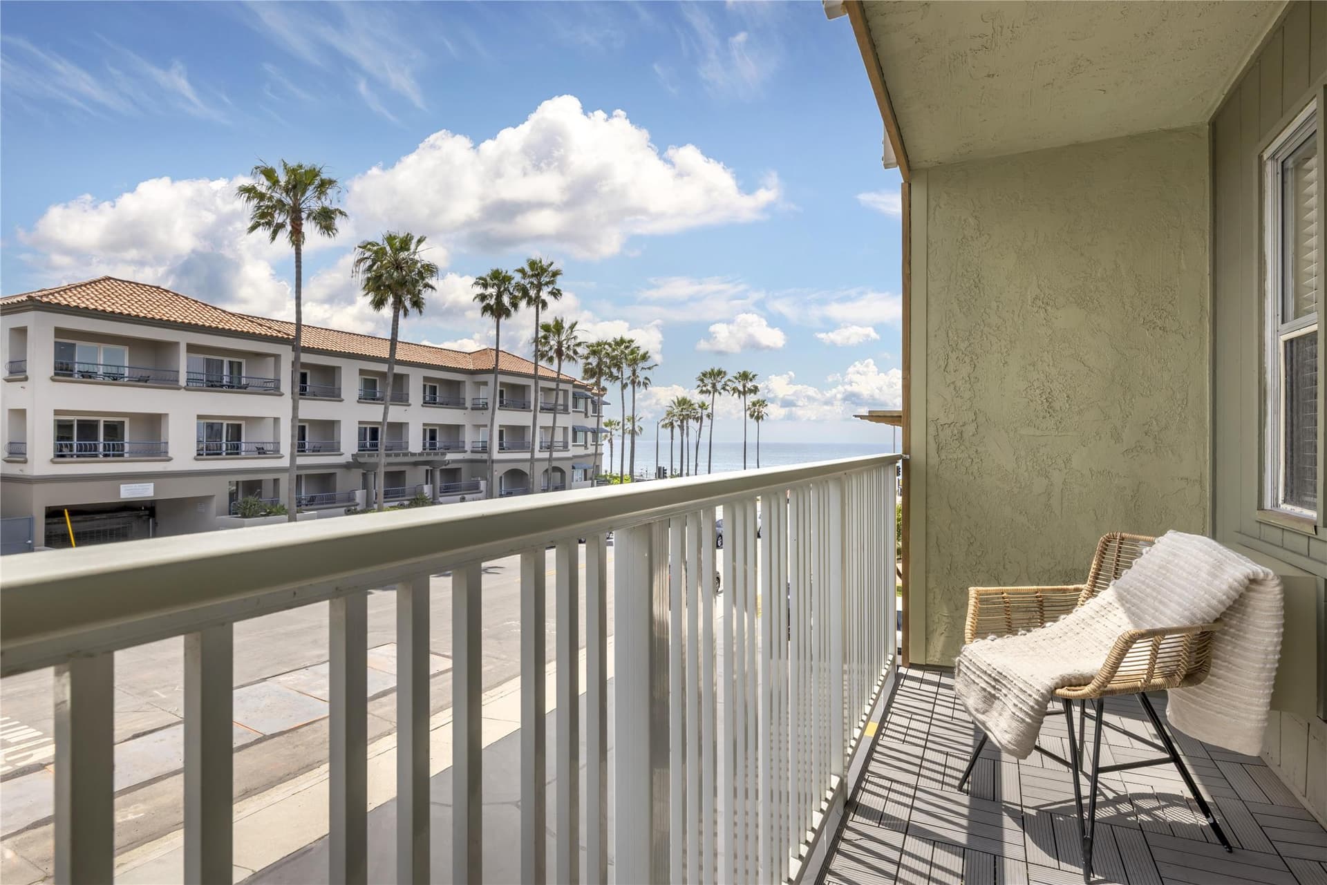 Best Western Plus Beach View Lodge Carlsbad 3