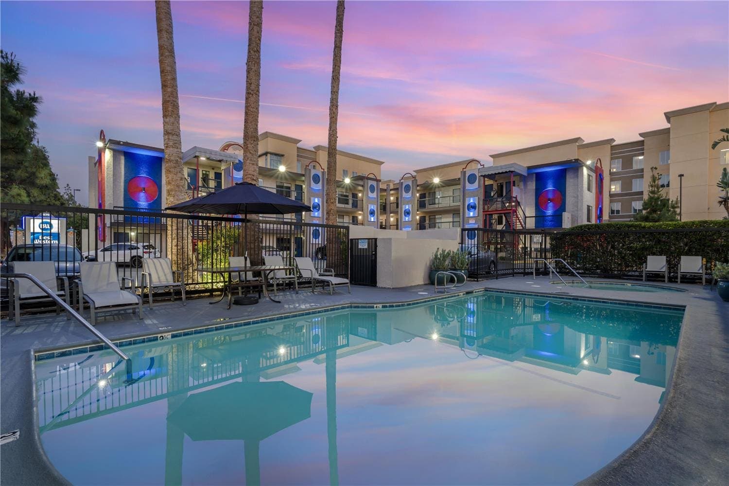 Best Western Courtesy Hotel - Anaheim Resort Amusement Park