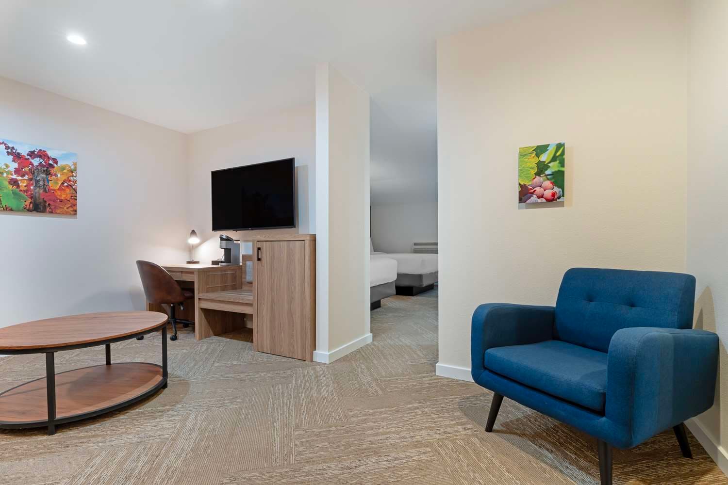 Best Western Plus Inn At The Vines 5