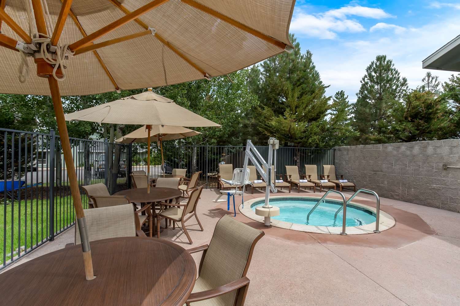 Best Western Rose Quartz Inn 3