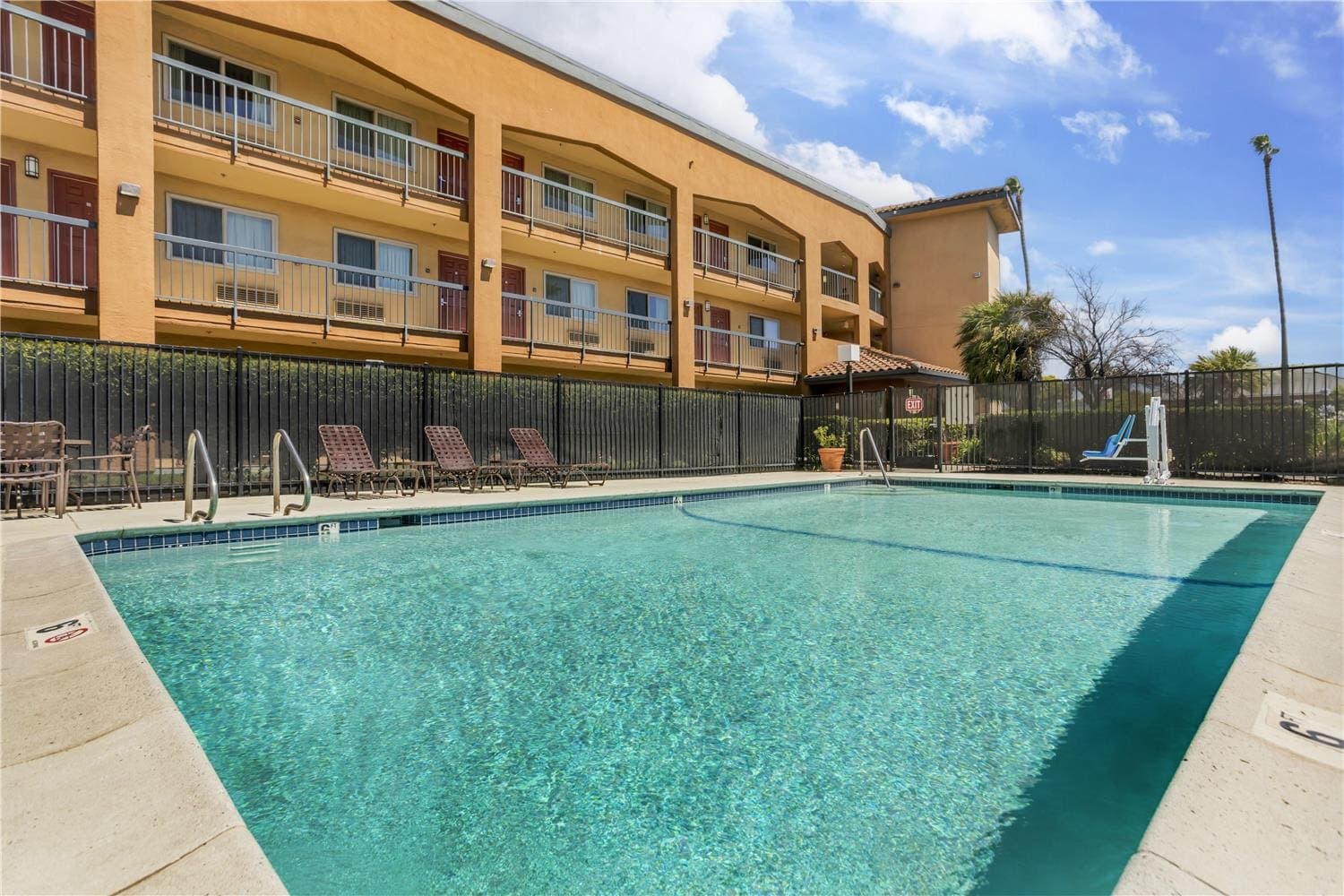 Best Western Plus Pleasanton Inn 2
