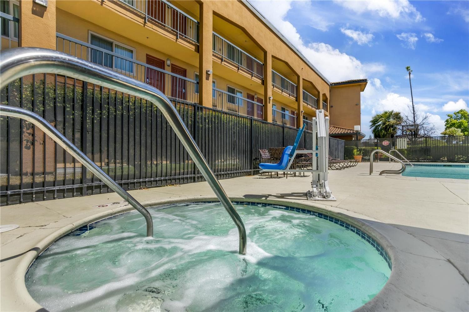 Best Western Plus Pleasanton Inn 5