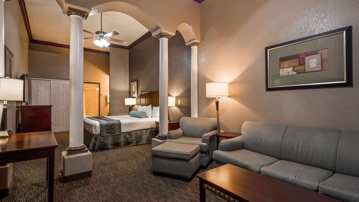 Best Western Plus Main Street Inn 5