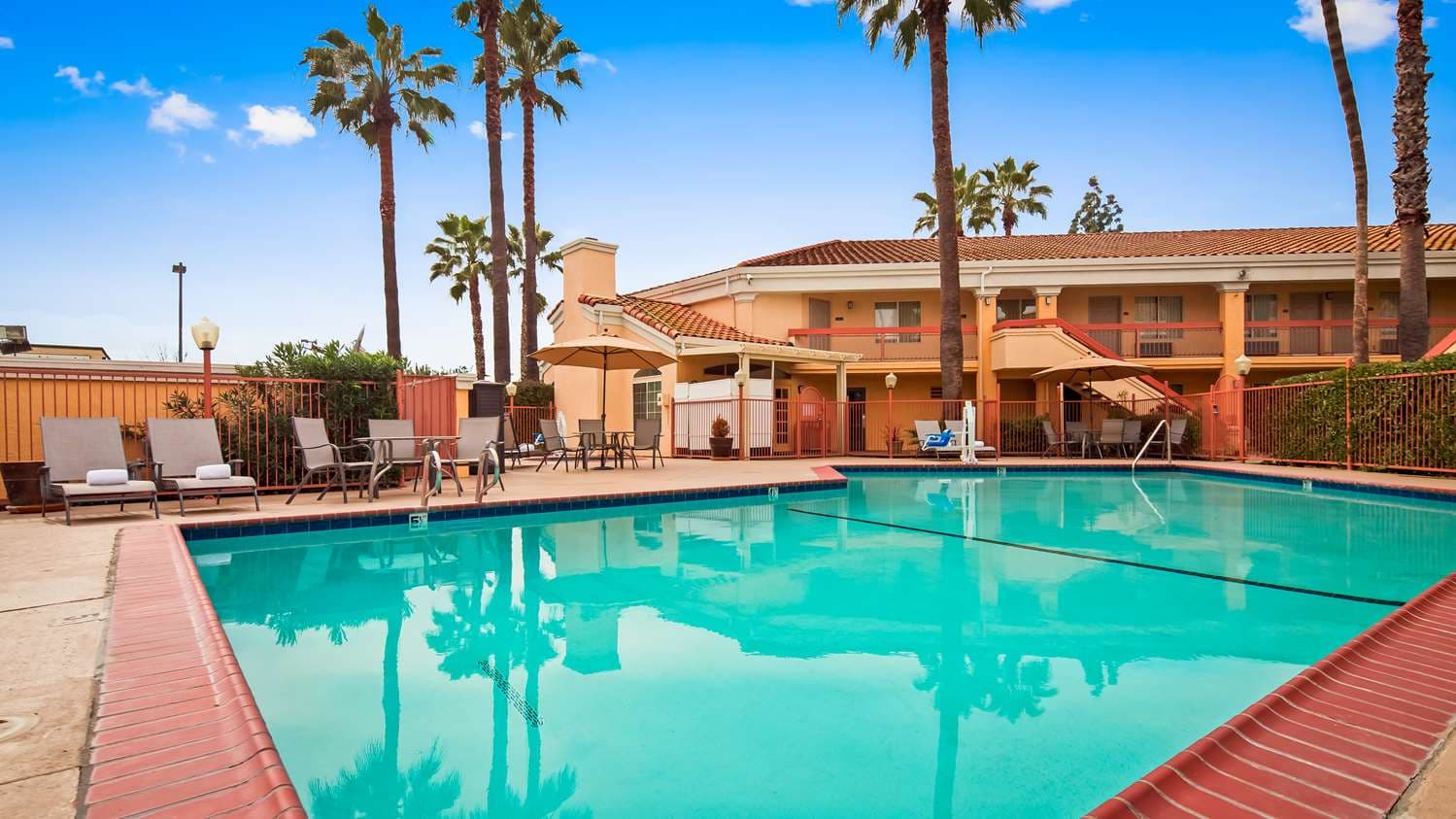 Best Western Palm Court Inn 2