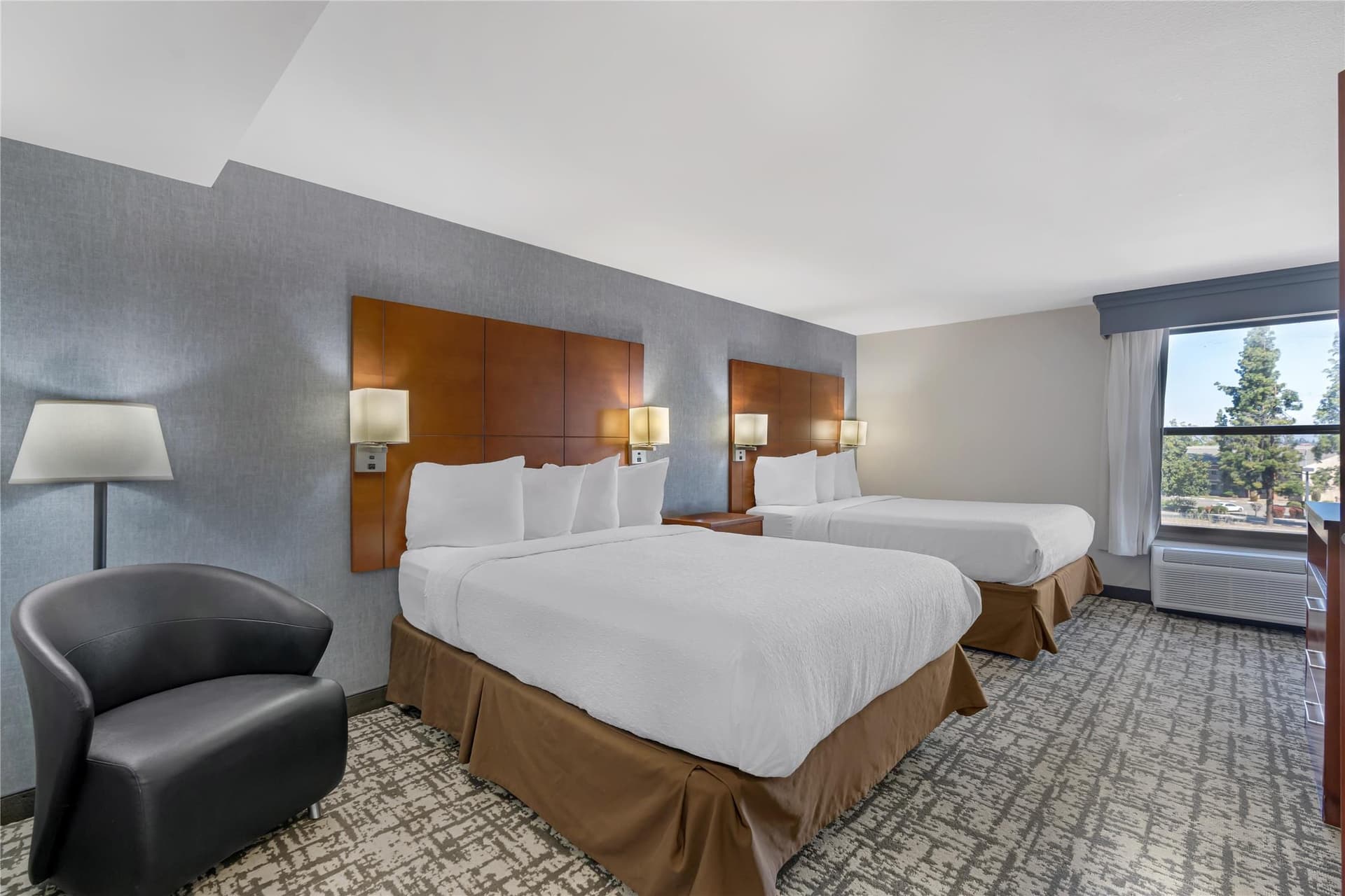 Best Western Plus Fresno Airport Hotel 2