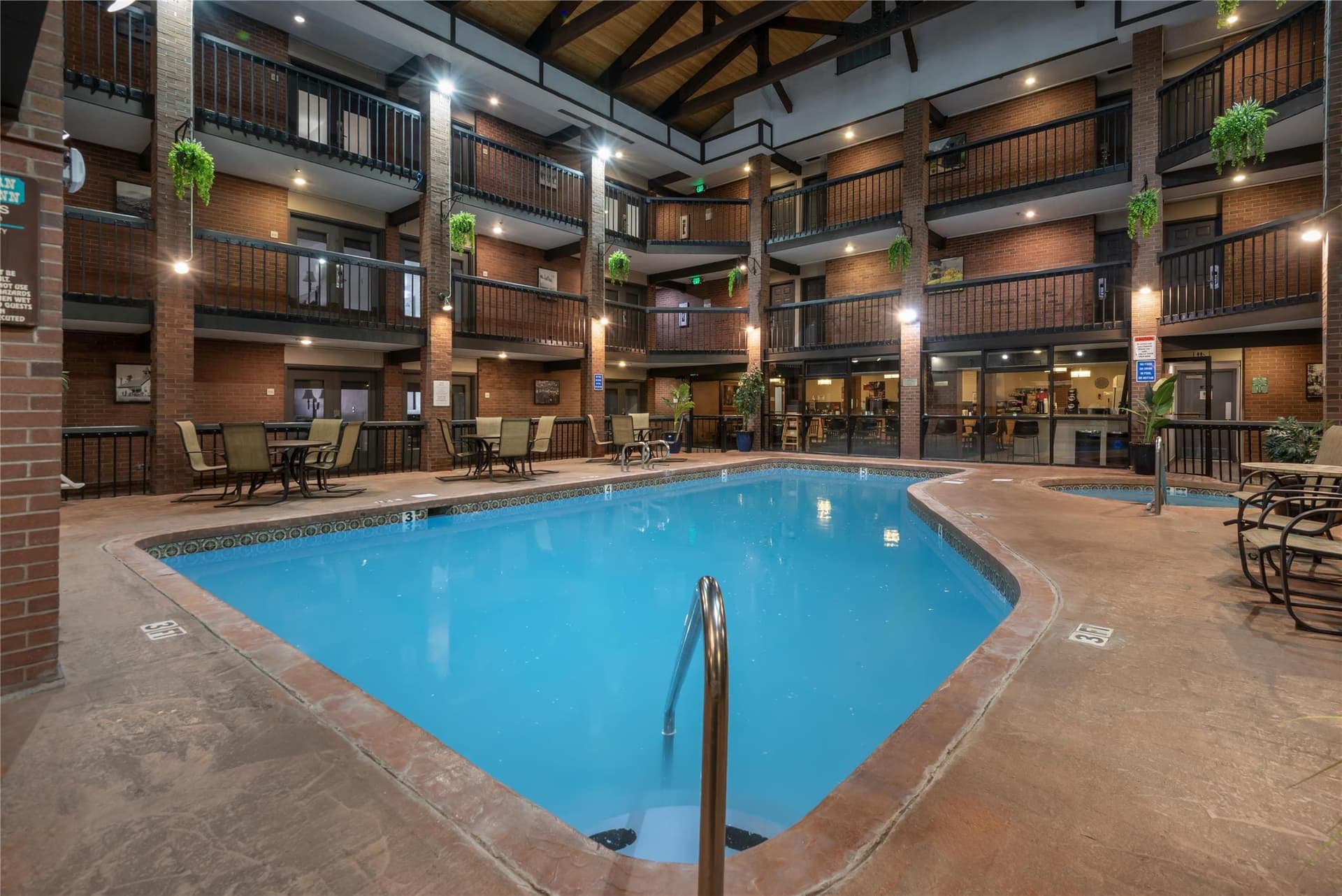 Best Western Plus Rio Grande Inn 2