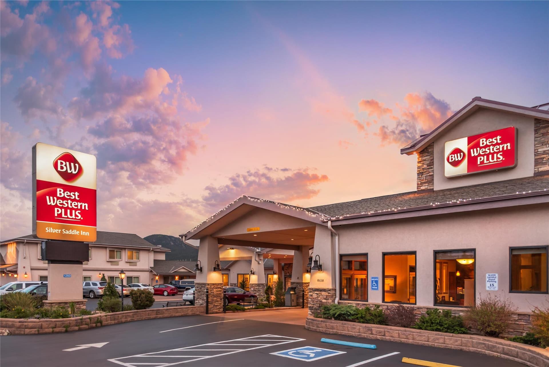 Best Western Plus Silver Saddle Inn 2