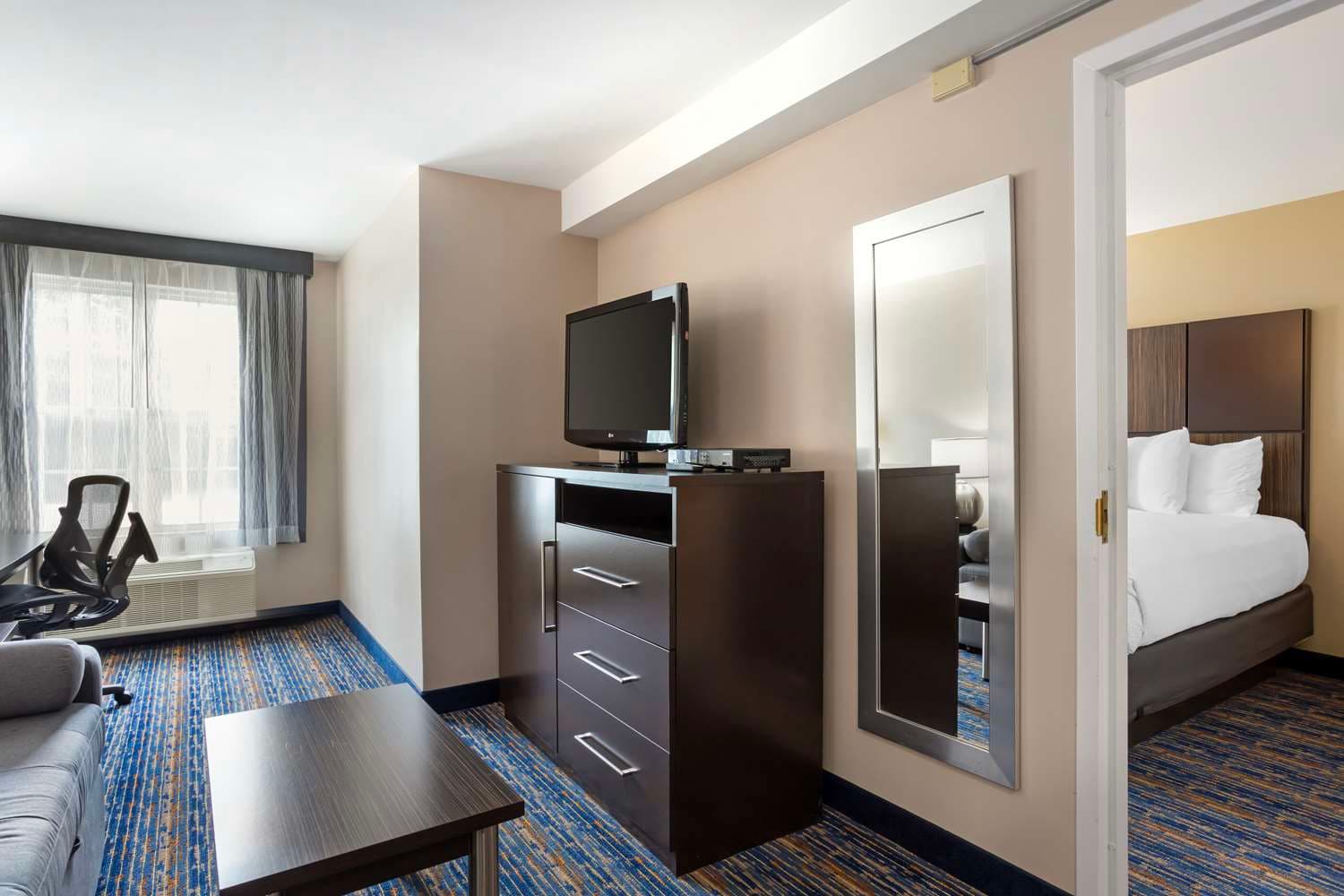 Best Western Plus Fairfield Hotel 5