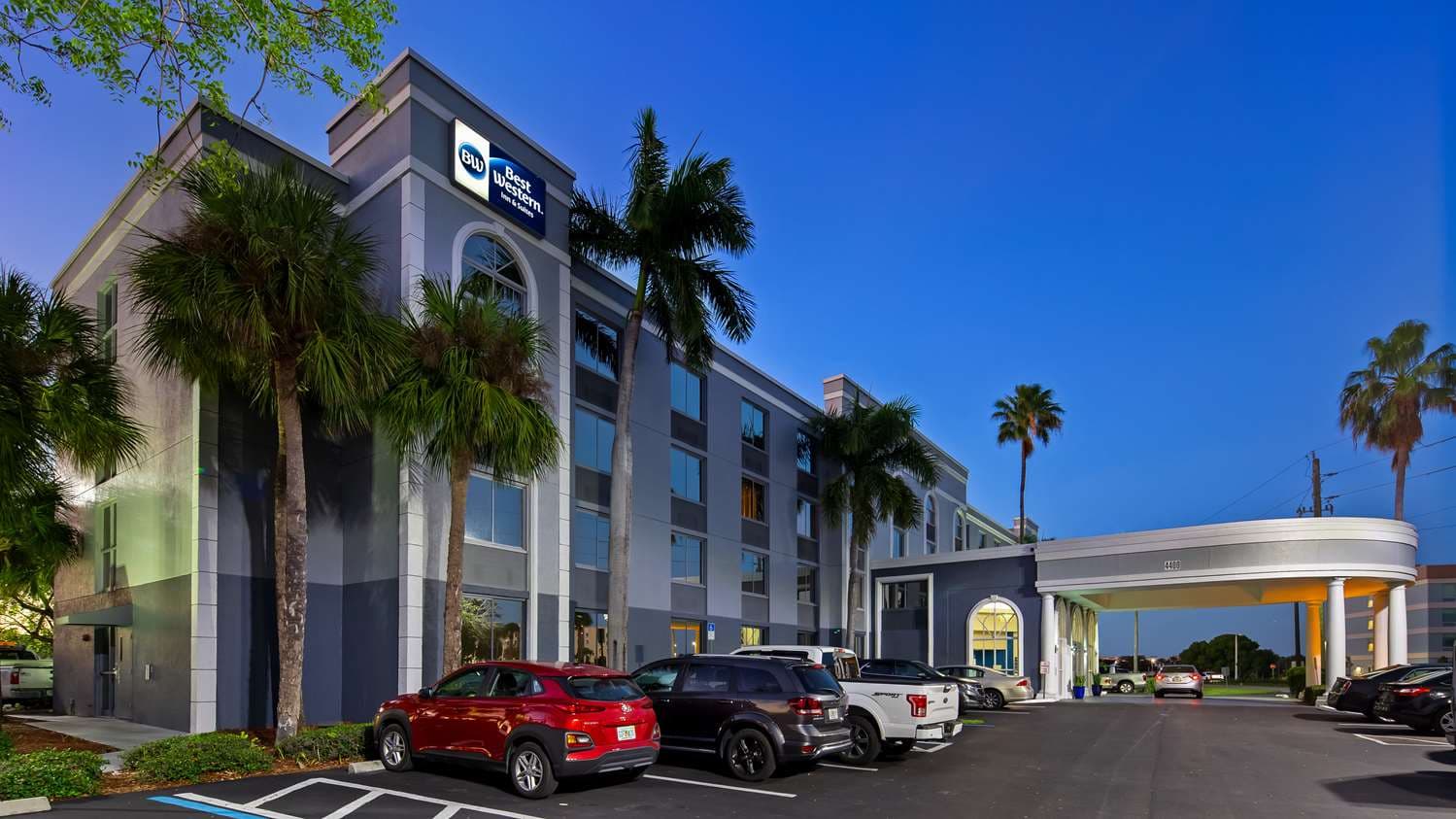 Best Western Fort Myers Inn & Suites 2