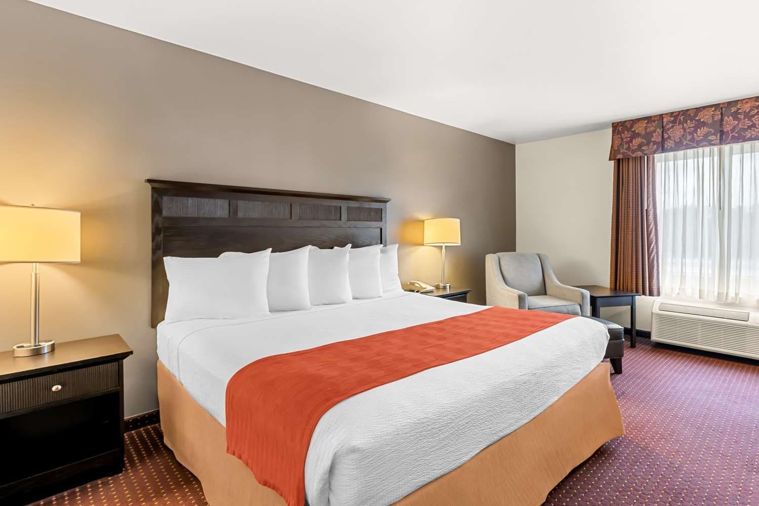 Best Western Legacy Inn & Suites Beloit/South Beloit 2