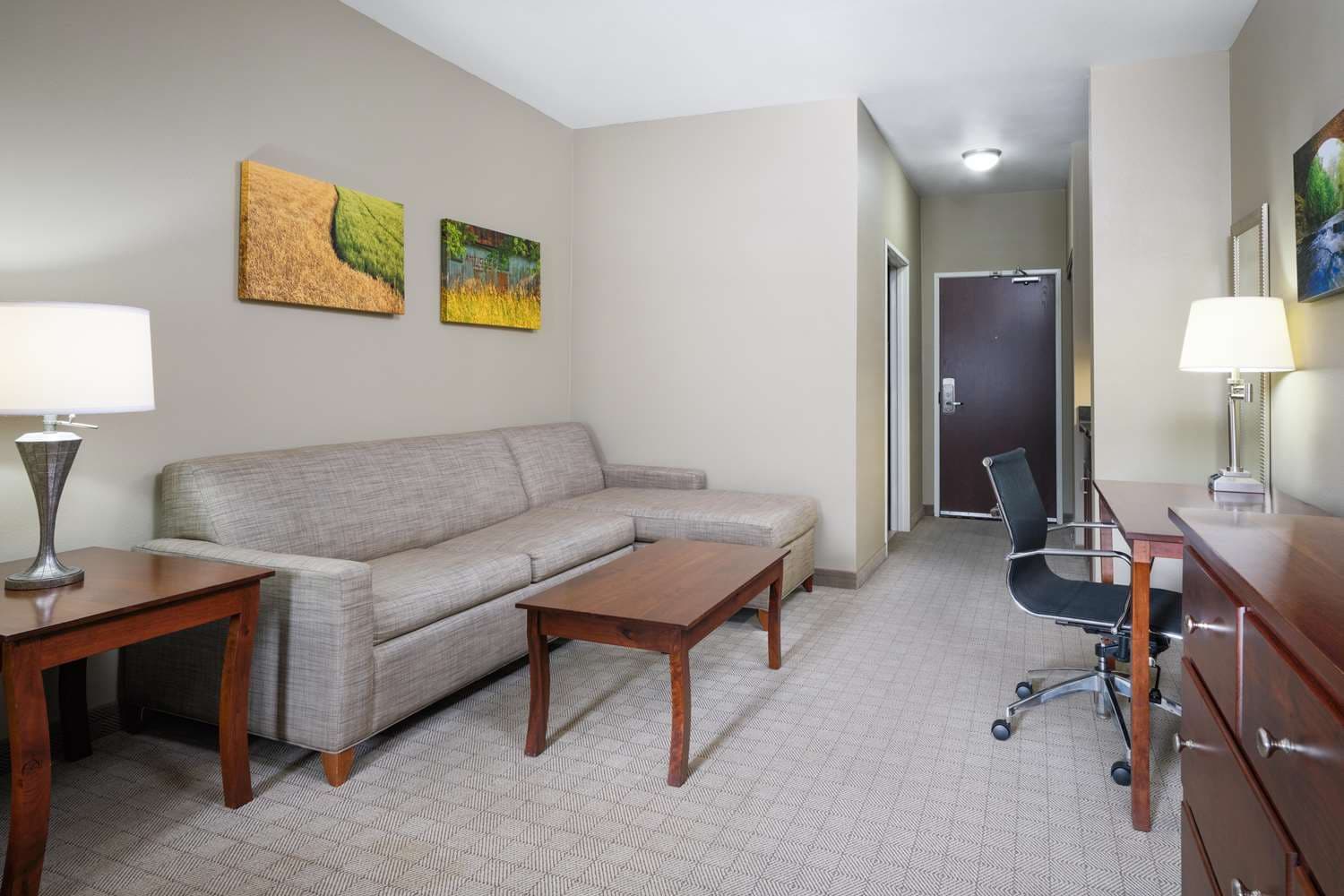 Green Mill Village Hotel & Suites, BW Signature Collection 5