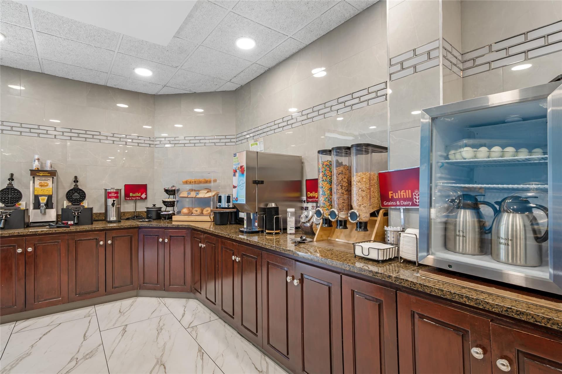 Best Western Plus Indianapolis North at Pyramids 4
