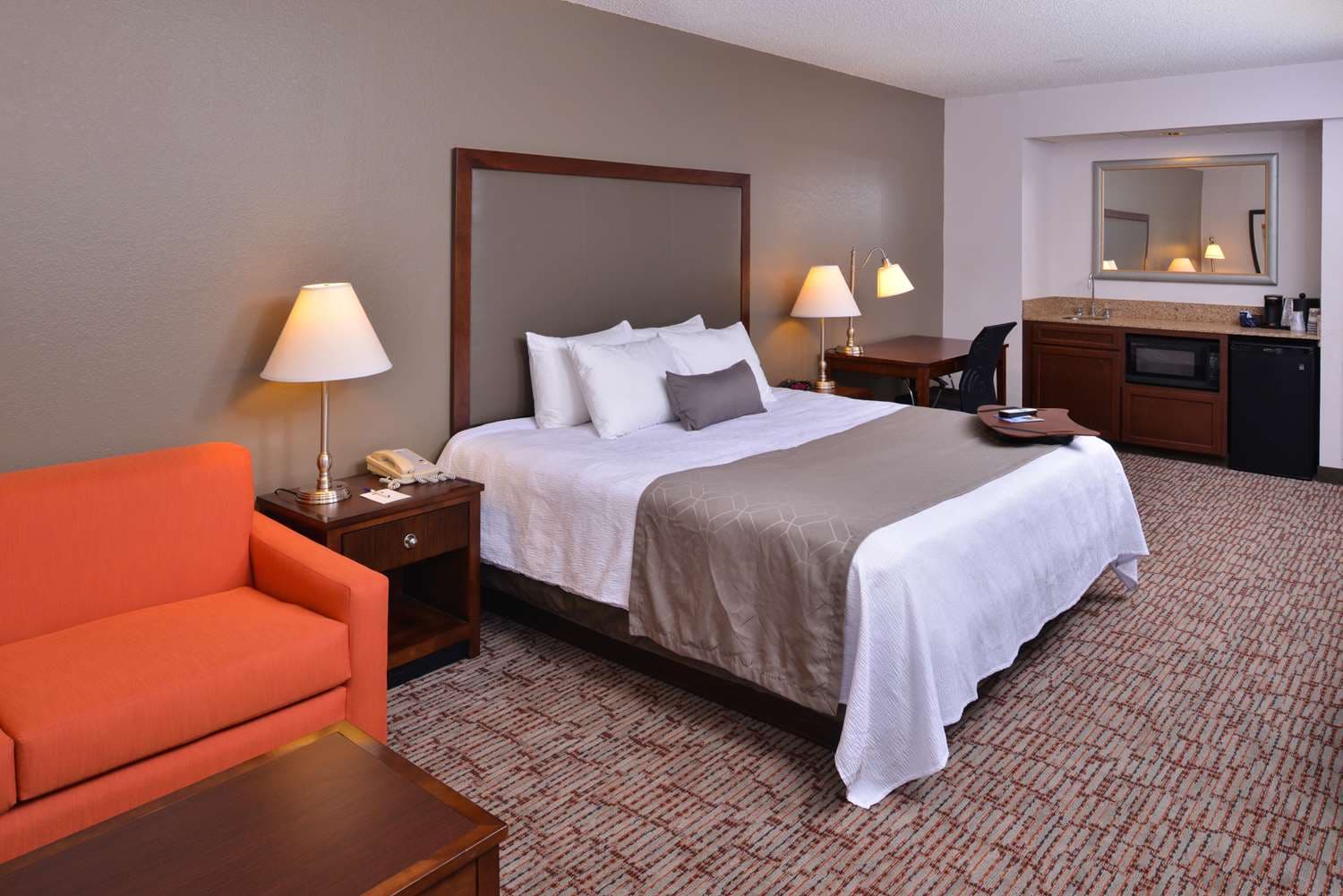 Best Western Plus Wichita West Airport Inn 3
