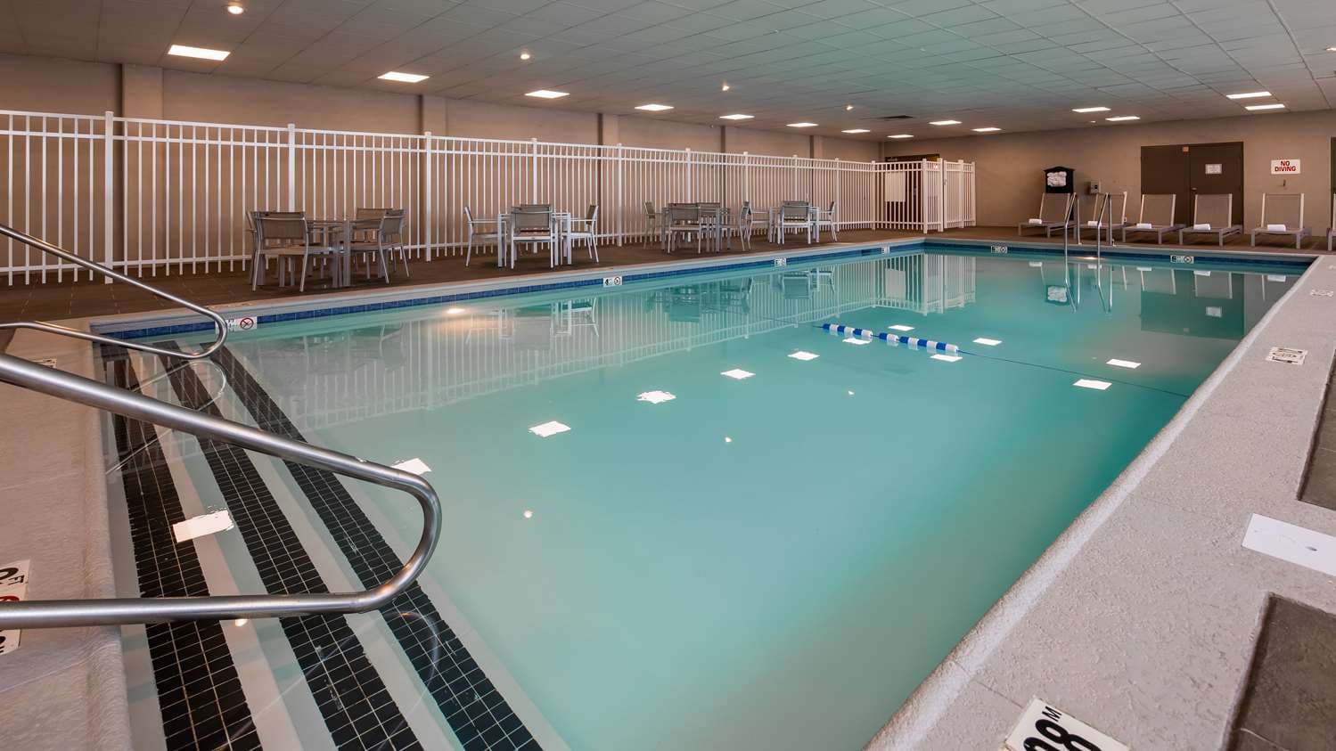 Cottonwood Airport & Expo Hotel Louisville 4