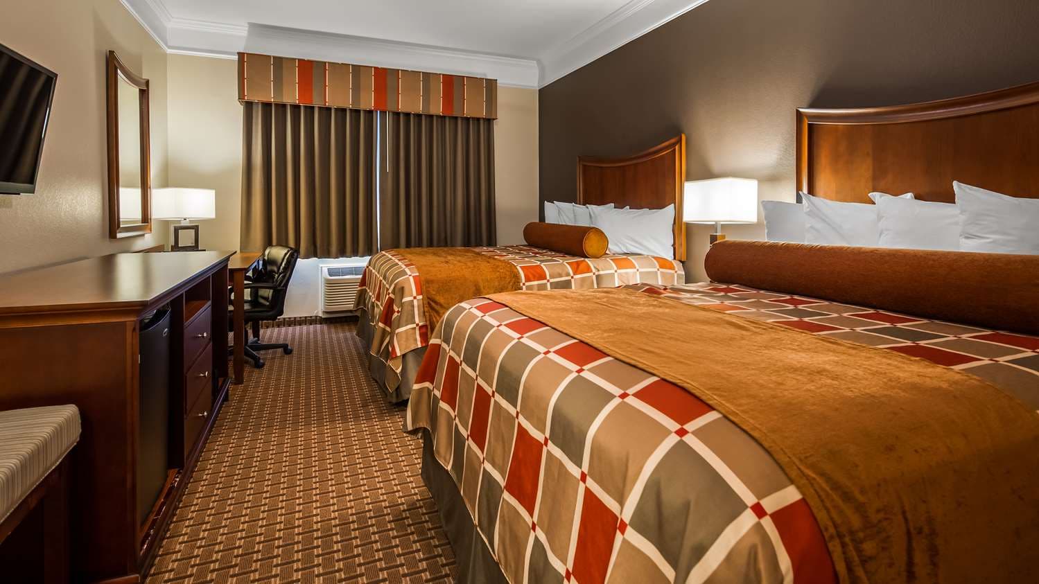 Best Western Plus Easton Inn & Suites 5