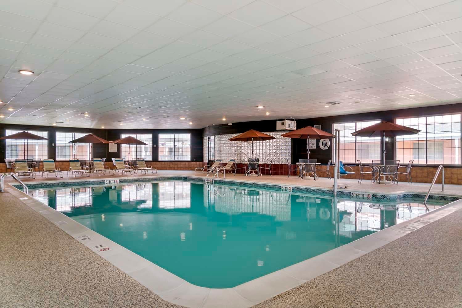 Best Western Greenfield Inn 4