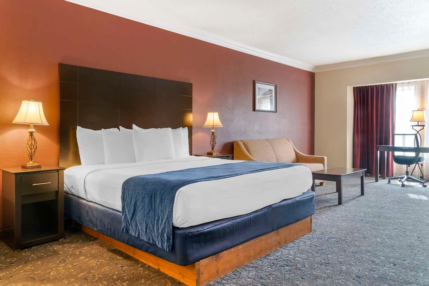 Best Western Greenfield Inn 3