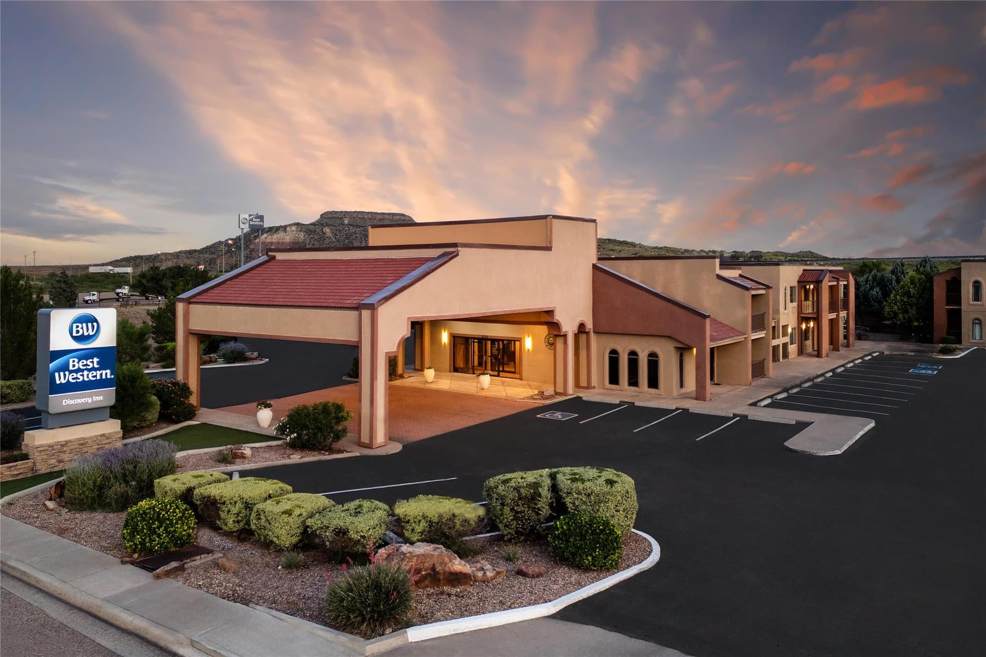 Best Western Discovery Inn 4