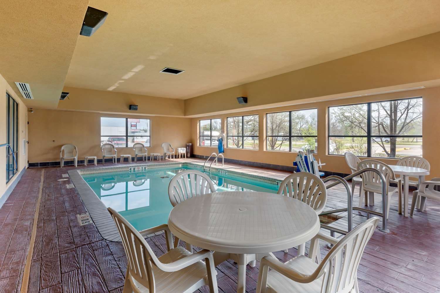 Best Western Seminole Inn & Suites 4