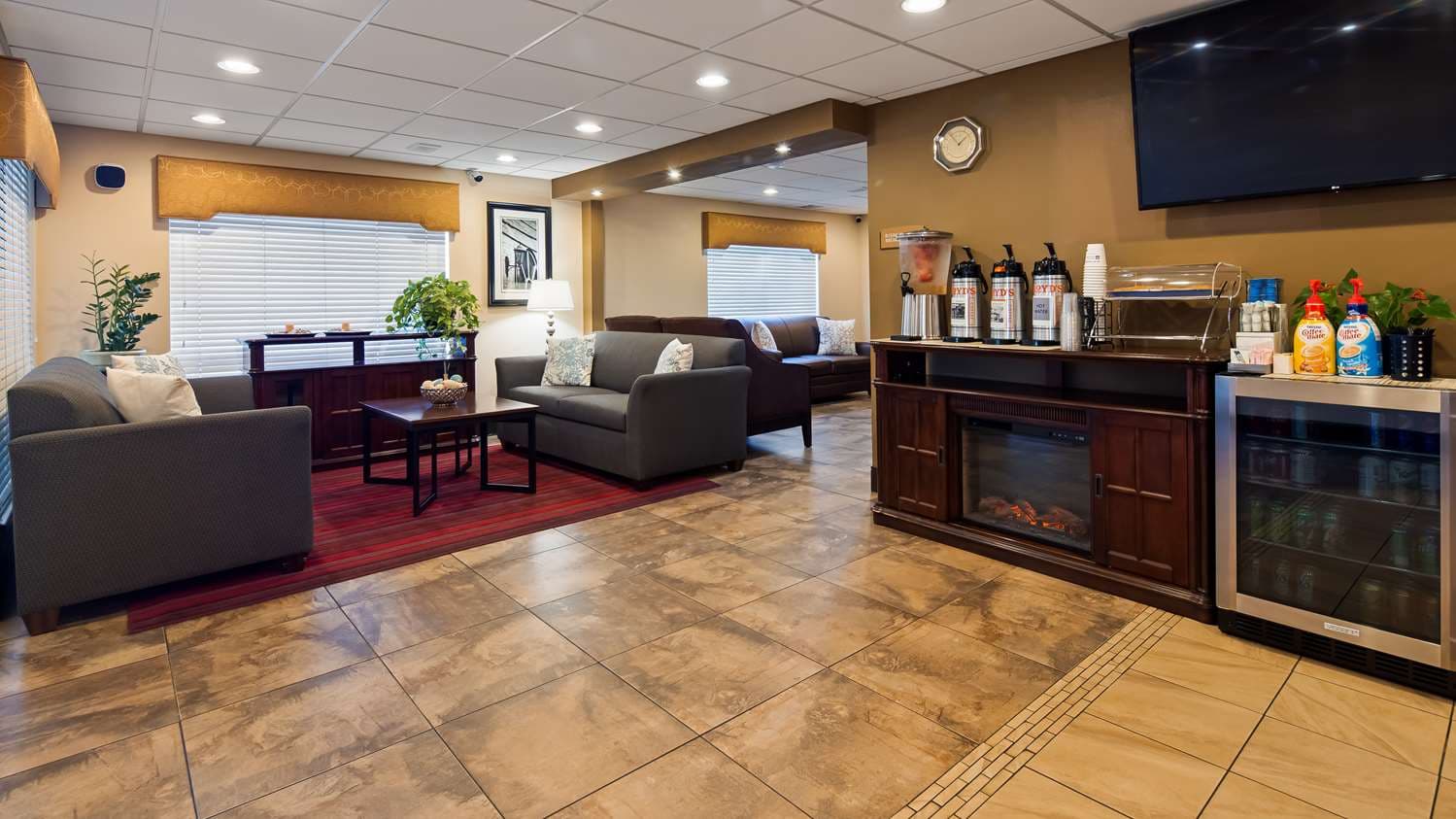 Best Western Inn & Suites 5