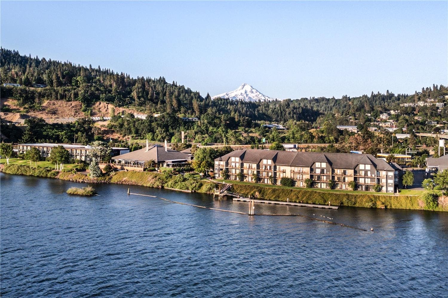 Best Western Plus Hood River Inn 2
