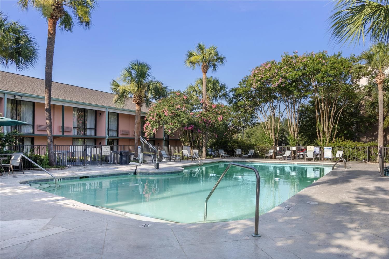 Best Western Charleston Inn 4