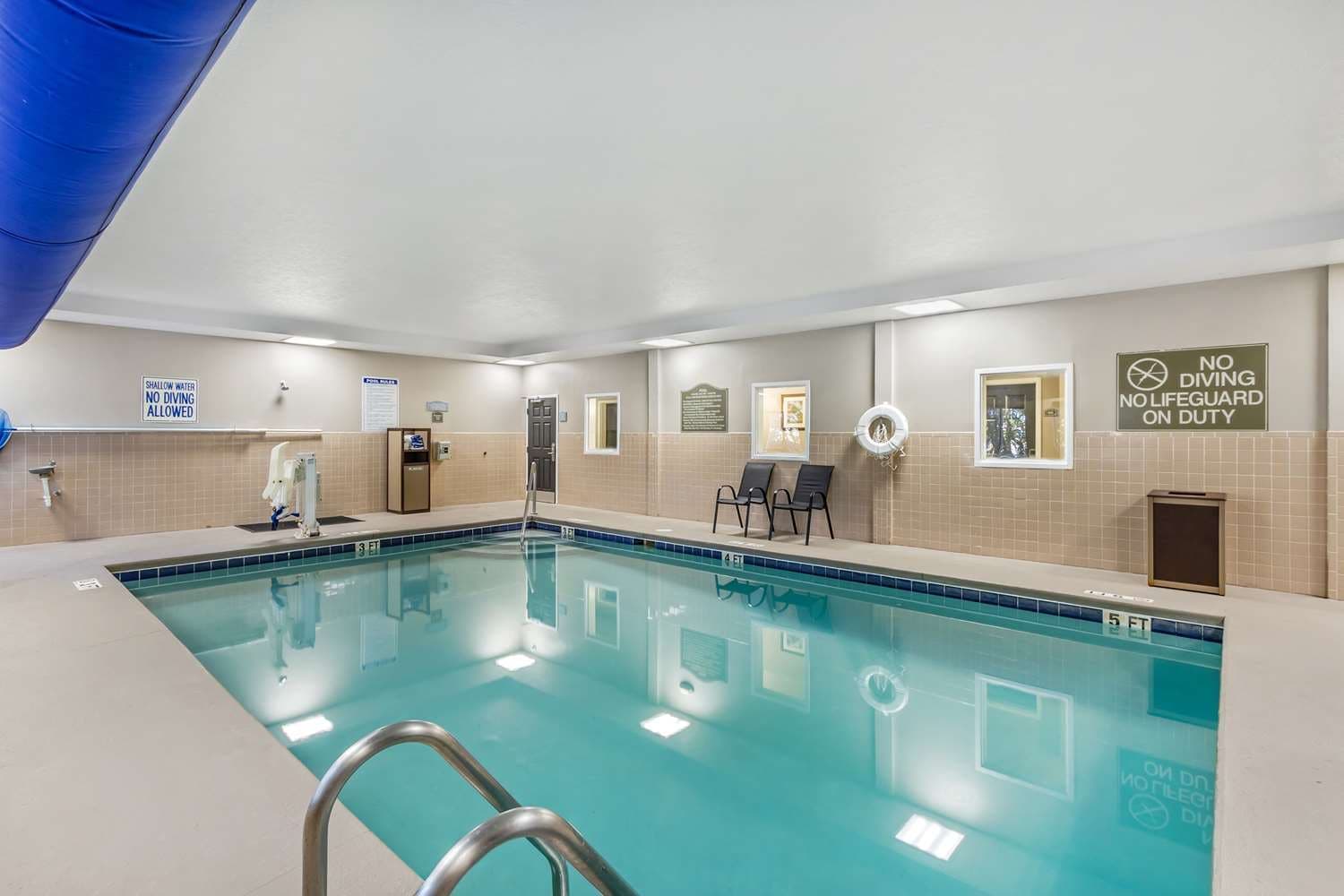 Comfort Inn & Suites North Charleston - Northwoods 5
