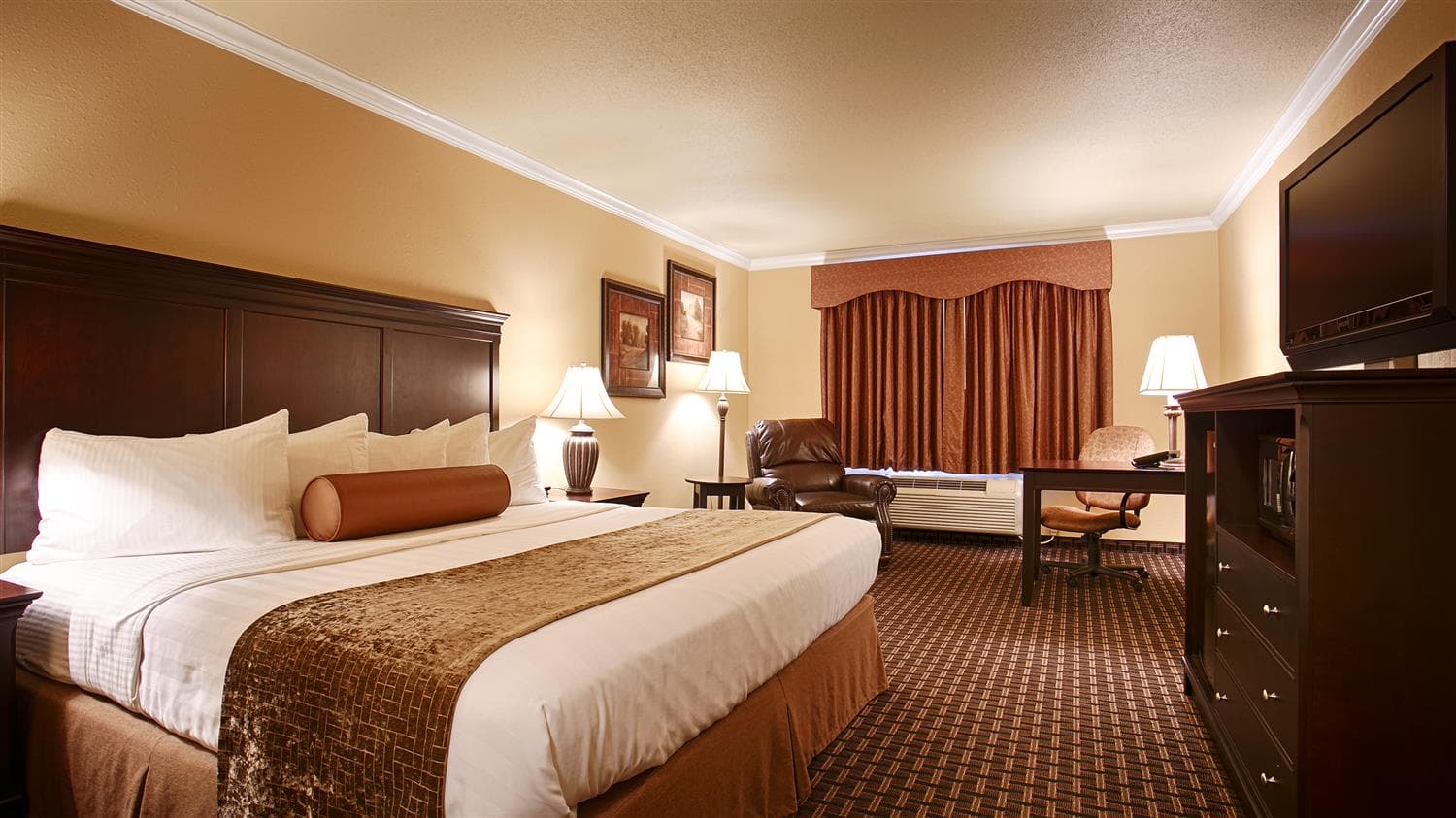 Best Western Plus Southpark Inn & Suites 3