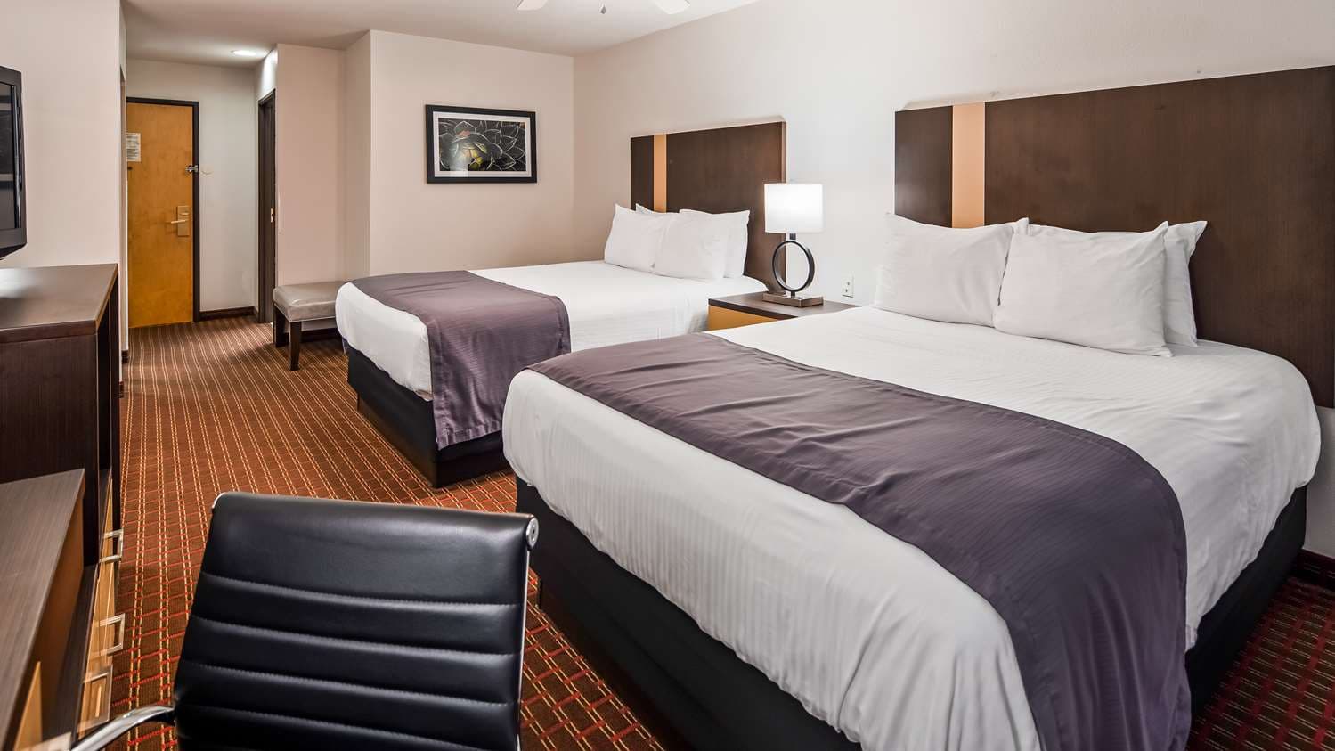 Best Western Inn & Suites 2