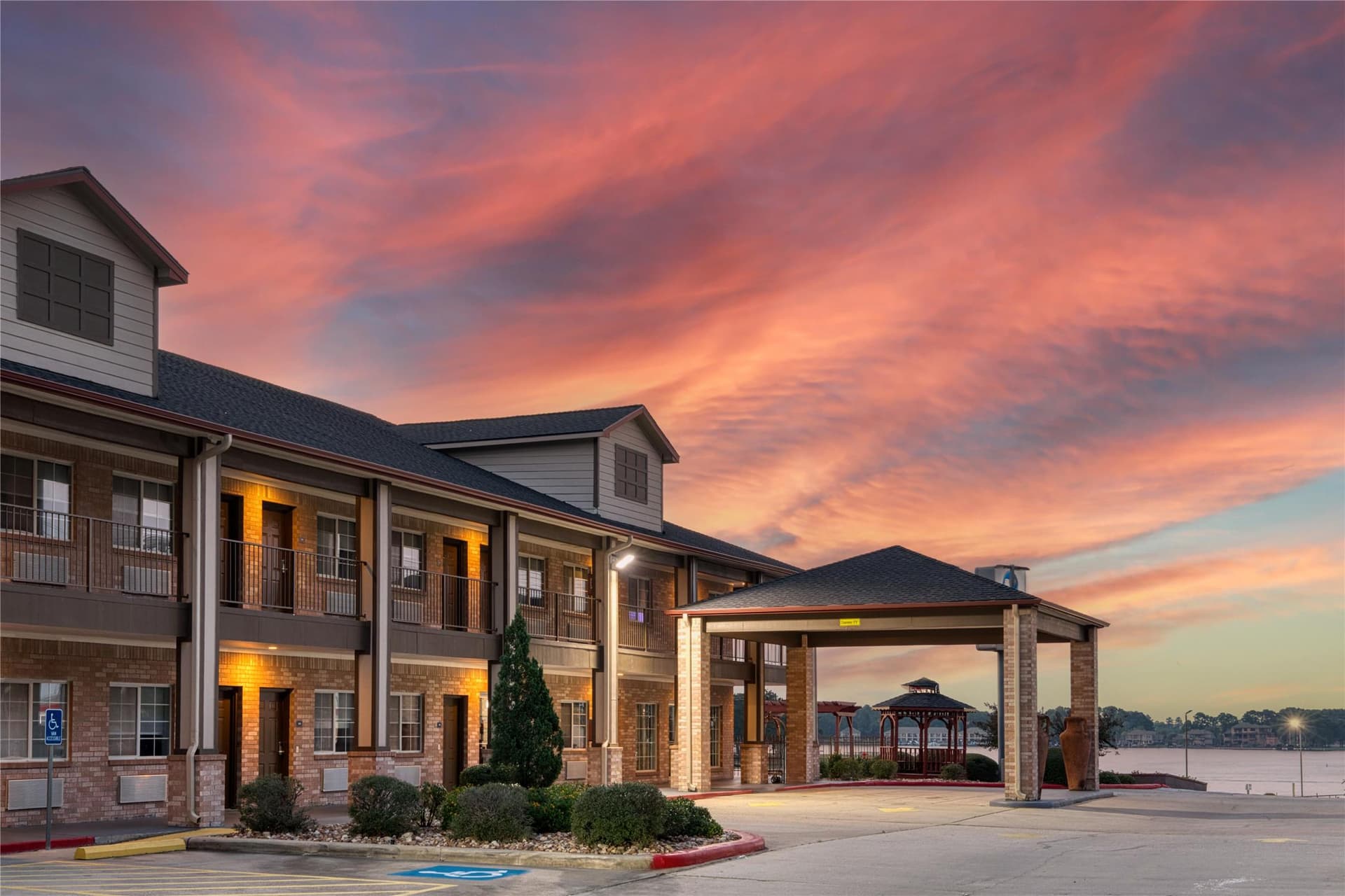 Best Western Lake Conroe Inn 5