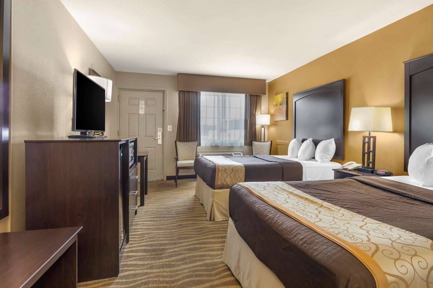 Best Western Taylor Inn 4