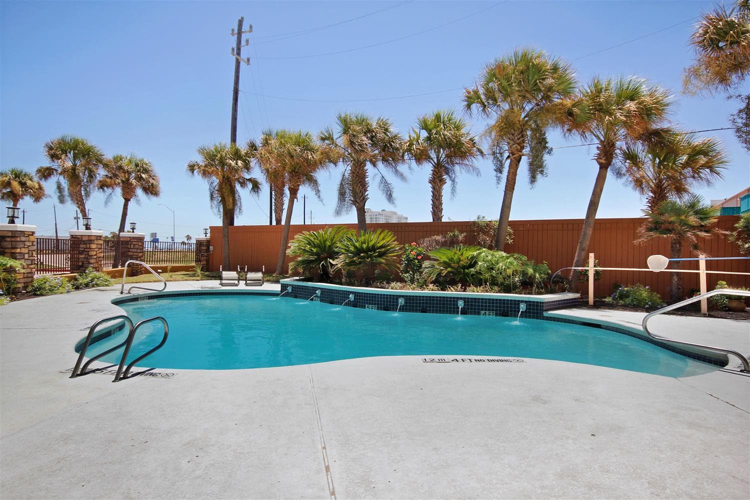 Best Western Plus Seawall Inn & Suites By The Beach 2