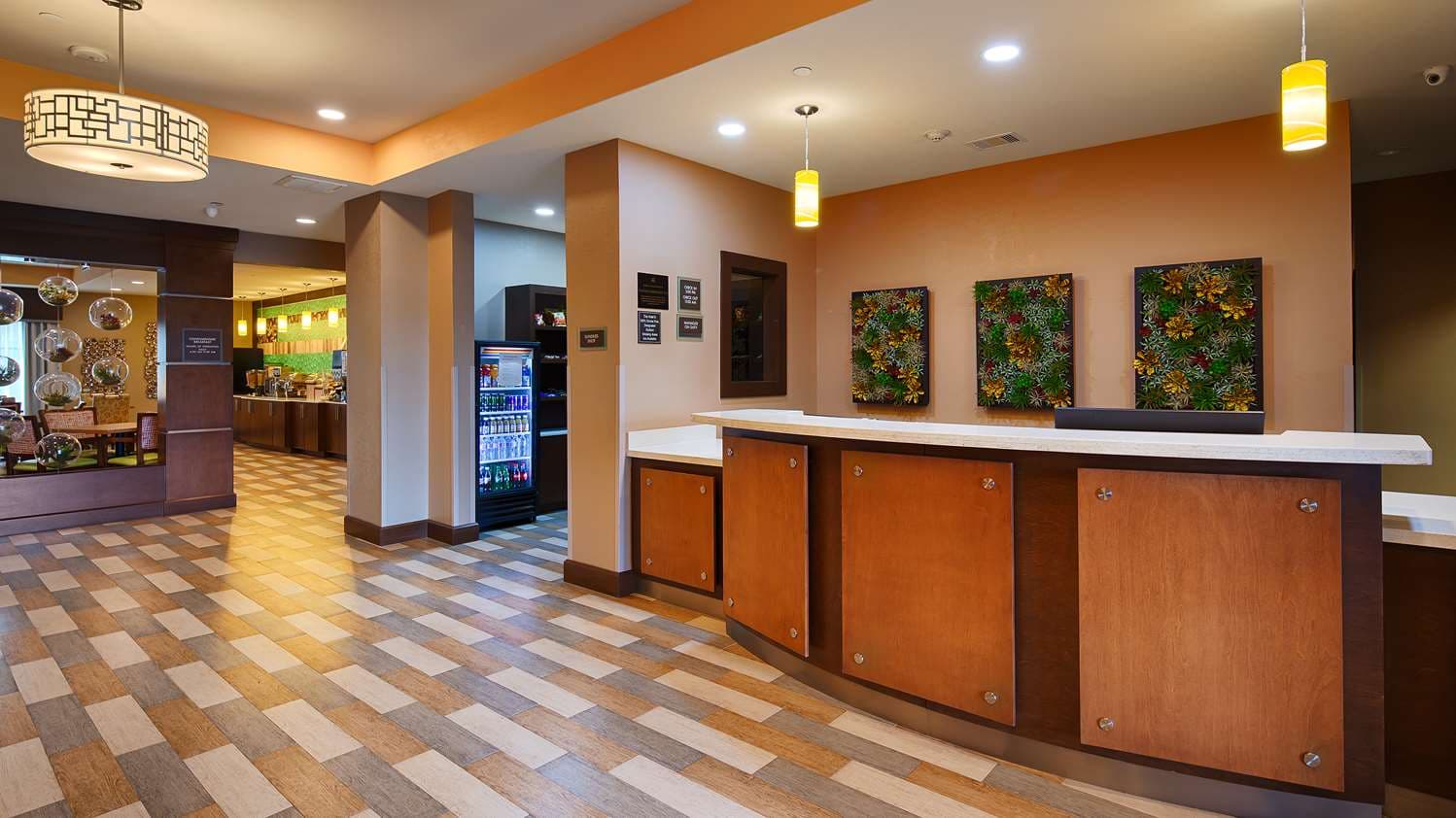 Best Western Plus Flatonia Inn 4