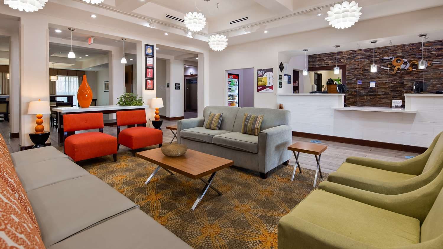 Best Western Plus Spring Inn & Suites 4