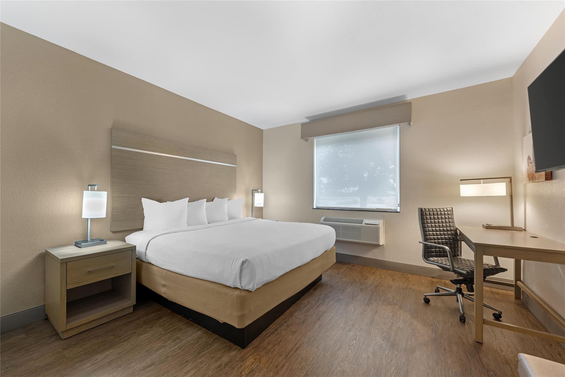 Best Western Plus Killeen/Fort Cavazos Hotel & Suites 4