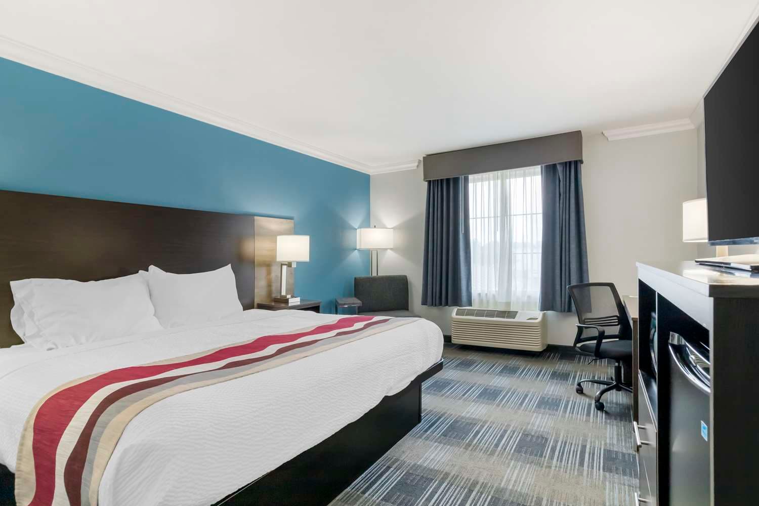 Best Western Medical Center North Inn & Suites Near Six Flags 3