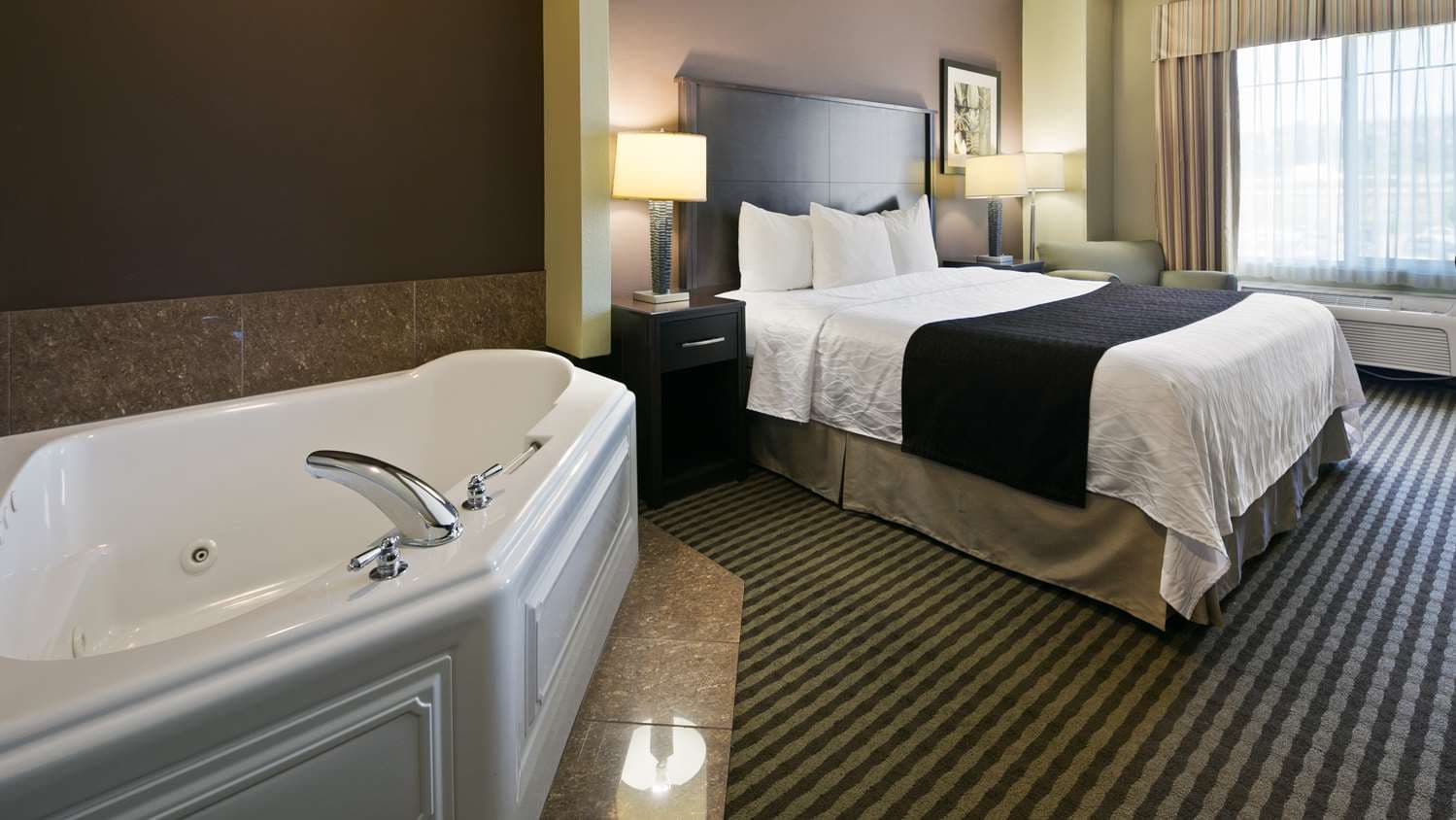 Best Western Plus Port of Camas - Washougal Convention Center 5